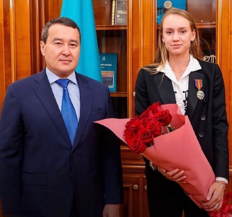 也提升了他 也提升了他